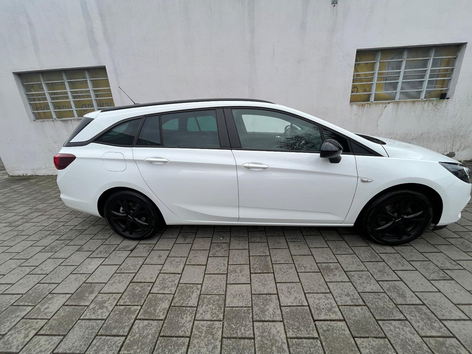 Opel Astra Sports Tourer-120 Jahre-----Zahnriemen neu