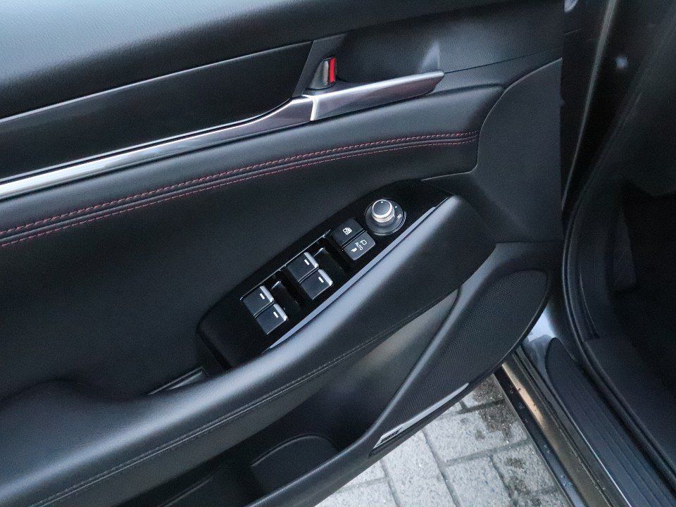Fahrzeugabbildung Mazda 6 Homura G-194 AT GSD Leder el.Sitzv. BOSE MATRI