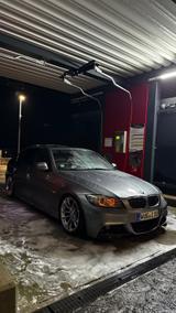 BMW 325d 330d M Paket  - BMW 325 aus 2011: 325d