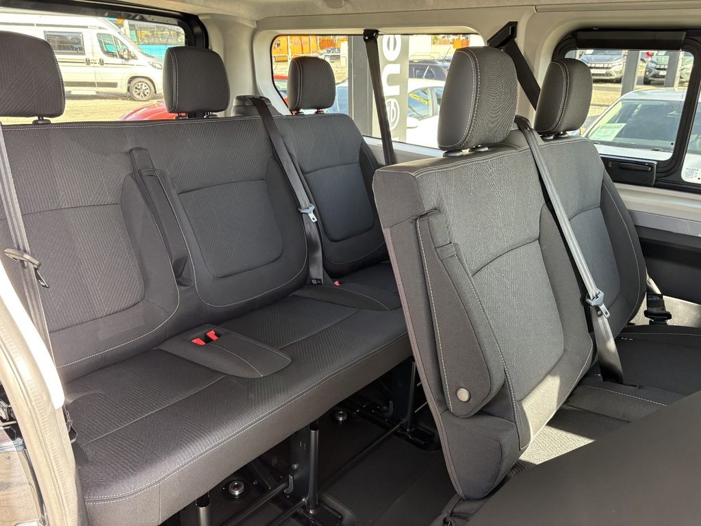 RENAULT Trafic - Bild 11