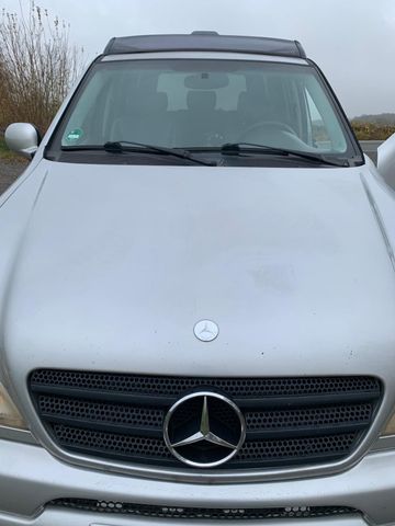 Mercedes-Benz Mercedes Benz ML 430 V8