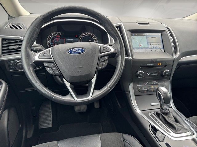Fahrzeugabbildung Ford S-MAX 2.0Eco Boost Titanium PANO+LED+PARKLENK+AC