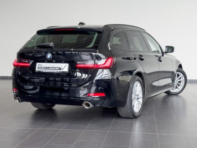 BMW 318 i Touring Adapt.LED Temp SHZ Shadow-Line foto 3