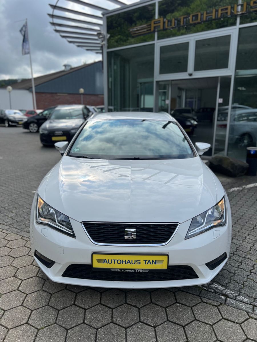 Fahrzeugabbildung SEAT Leon ST Style *SITZHEIZUNG* ROLLO *1.HAND*