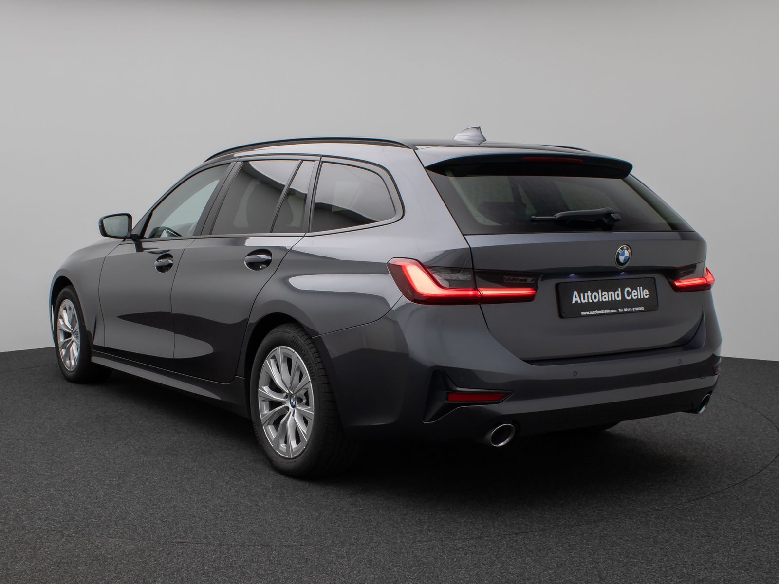 Fahrzeugabbildung BMW 320d DAB HiFi PDC Fernlichtassist Komfort Alarm