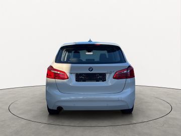 BMW 218 - 6