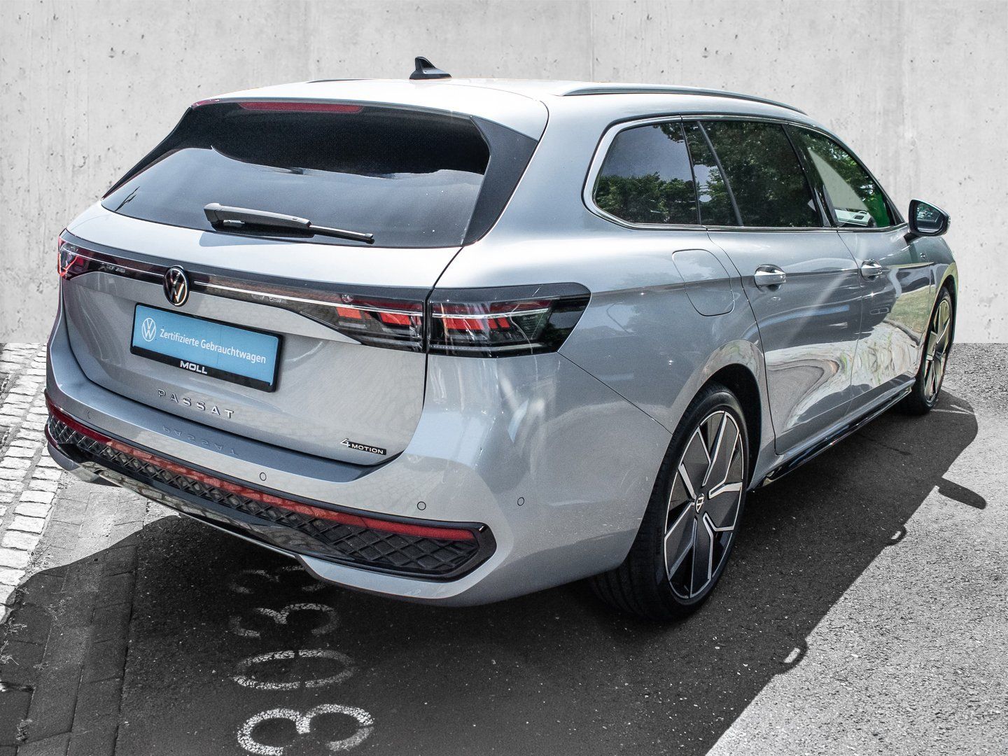 Volkswagen Passat Variant 2.0 TDI 4Motion DSG R-Line PANO foto 4
