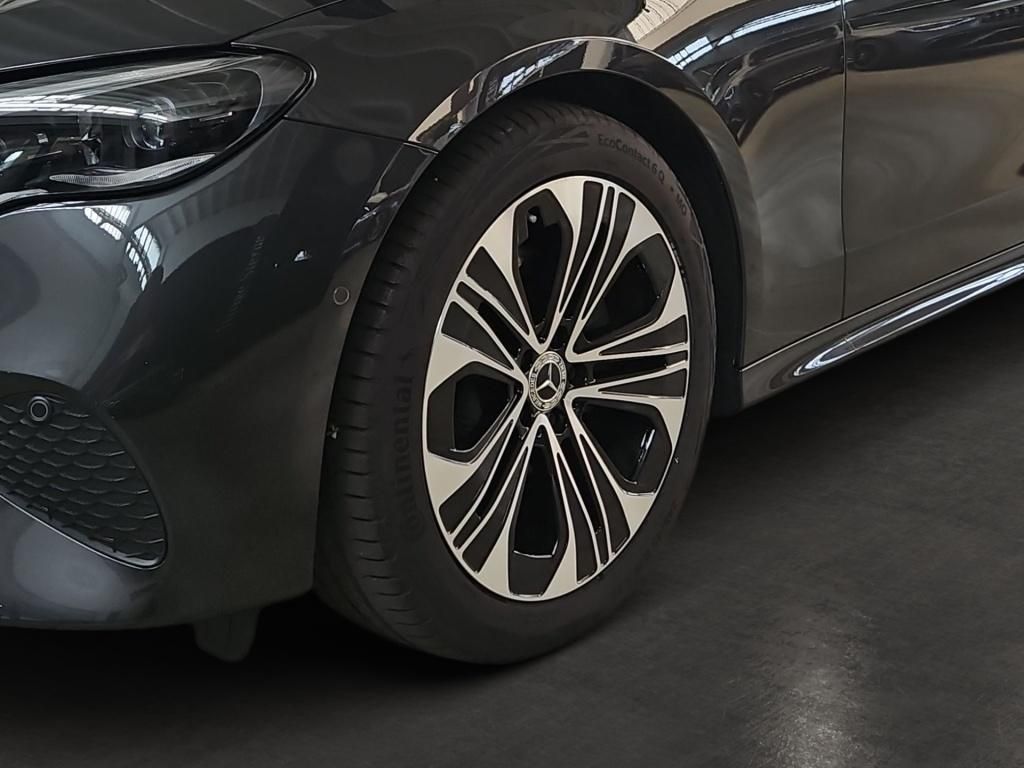 Fahrzeugabbildung Mercedes-Benz E 200 Avantg. Totwi. ACC Sitzklima Memo 360°