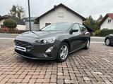 Ford Focus 2.0 Titanium KAMERA NAVI SPUR TEMP EU6d - Ford Focus mit Diesel-Antrieb: Limousine, 2.0