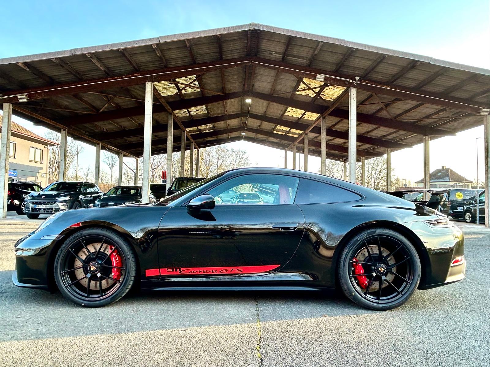 Porsche 992 Carrera GTS * SONDERFARBE *AEROKIT*LIFT*SD*