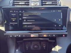 Fahrzeugabbildung DS Automobiles DS 7 BlueHDI 130 Aut. OPERA LEDER Panoramadach