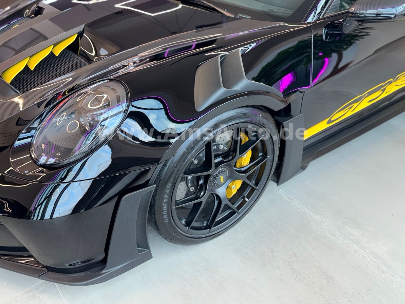 992 GT3 RS Weissach Keramik