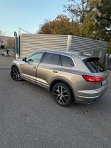 Volkswagen Touareg 3.0 V6 TDI 210kW 4MOTION Tiptronic - - Volkswagen Touareg: 4.2