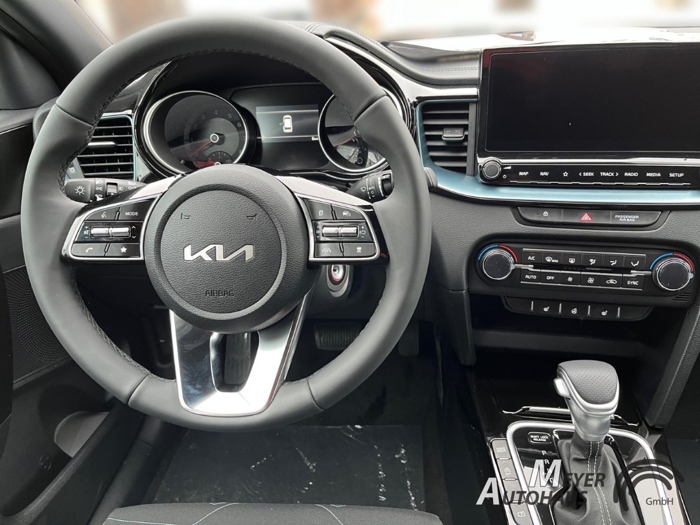 Kia Ceed_sw 1.0 T-GDI 48V DCT 100 PS + Fahrassistenz