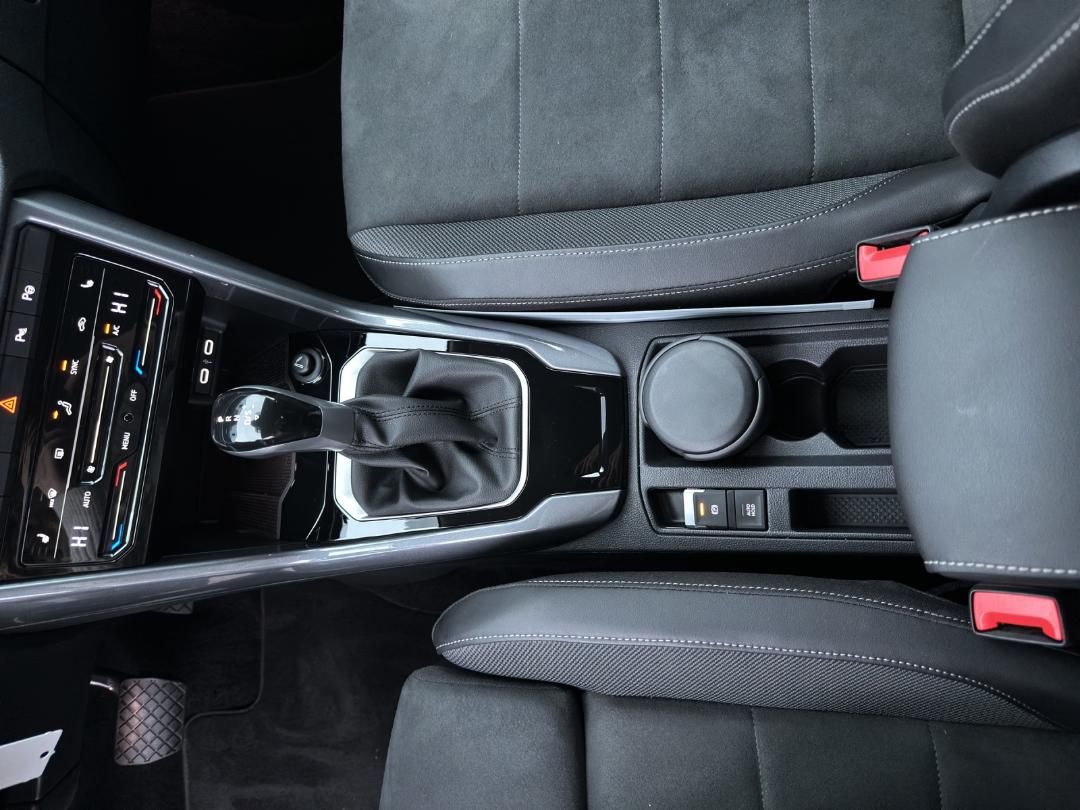 Fahrzeugabbildung Volkswagen T-ROC Style Style,AHK,App-Connect,17 LM Felgen,N