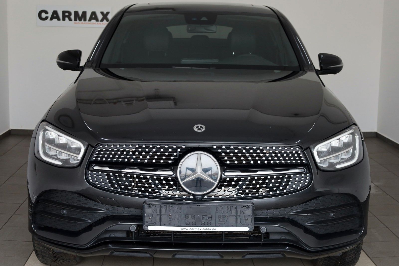 Fahrzeugabbildung Mercedes-Benz GLC 300e 4M Coupe AMG Leder,Navi,LED,360°-Kamera