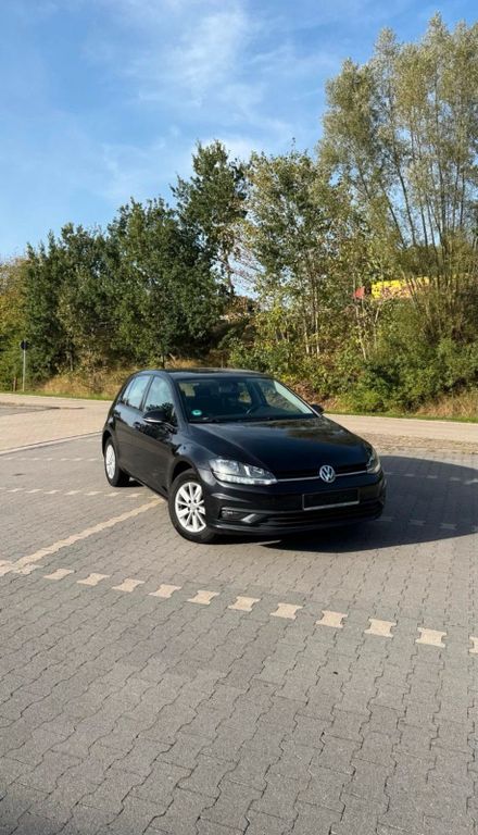 Image of Volkswagen Golf