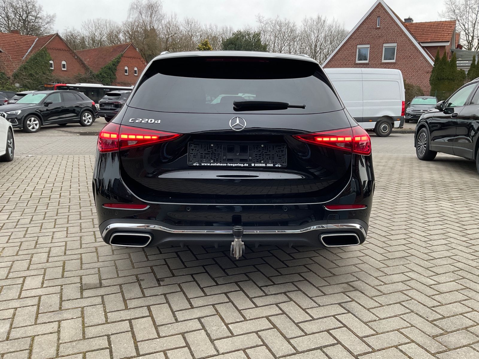 Fahrzeugabbildung Mercedes-Benz C 220 d T Autom,AMG,AHK,Kamera,Distronic