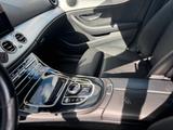 Mercedes-Benz E 200 d Autom. - - Mercedes-Benz E 200: Taxi