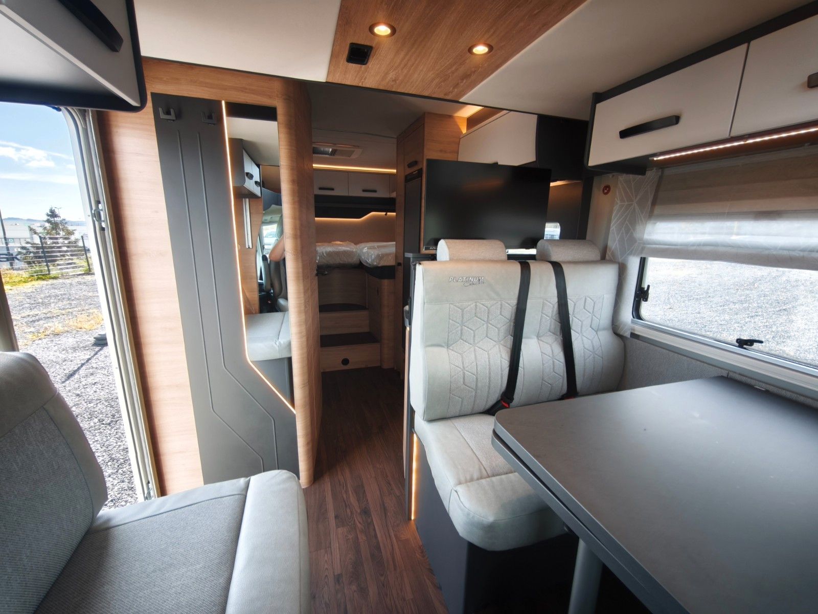 Fahrzeugabbildung Knaus L!ve Wave 700 MEG Platinium Selection 2027