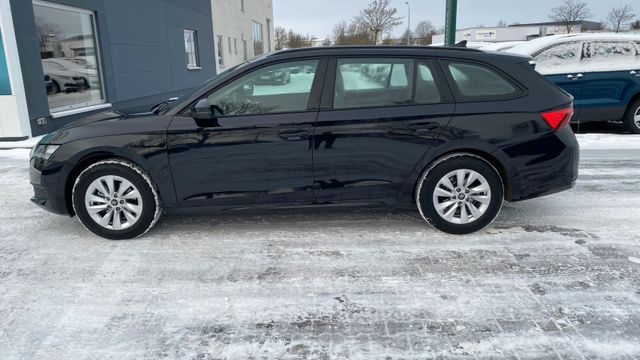 SKODA Octavia (Bild 2 von(15)