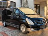 Hyundai H-1 Starex 8-Sitzer Leder Navi 2x Schiebetür - schwarze Hyundai H-1 Starex