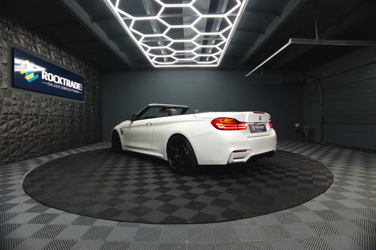 Fahrzeugabbildung BMW M4 Cabrio Performance Carbon 533PS Stage 2
