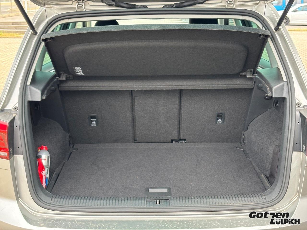 Fahrzeugabbildung Volkswagen Golf Sportsvan Join 1.0 TSI Klima PDC Bluetooth