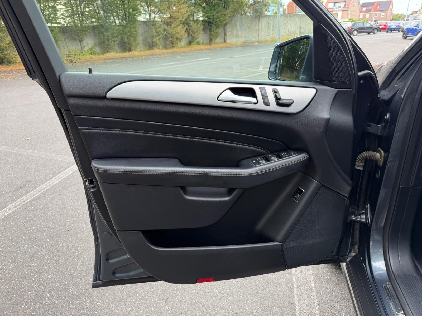 Mercedes-Benz ML 350 CDI BlueTec 4Matic*Panorama*20Zoll*Top*