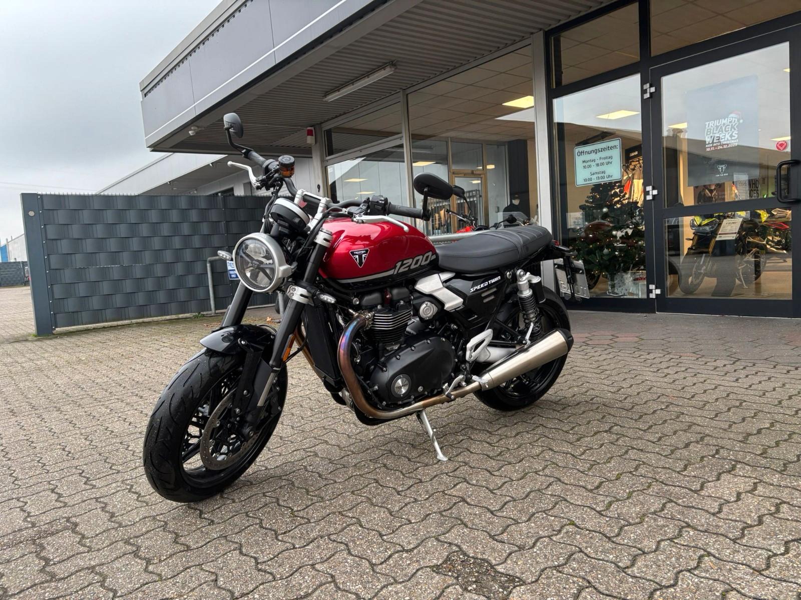 Triumph Speed Twin 1200