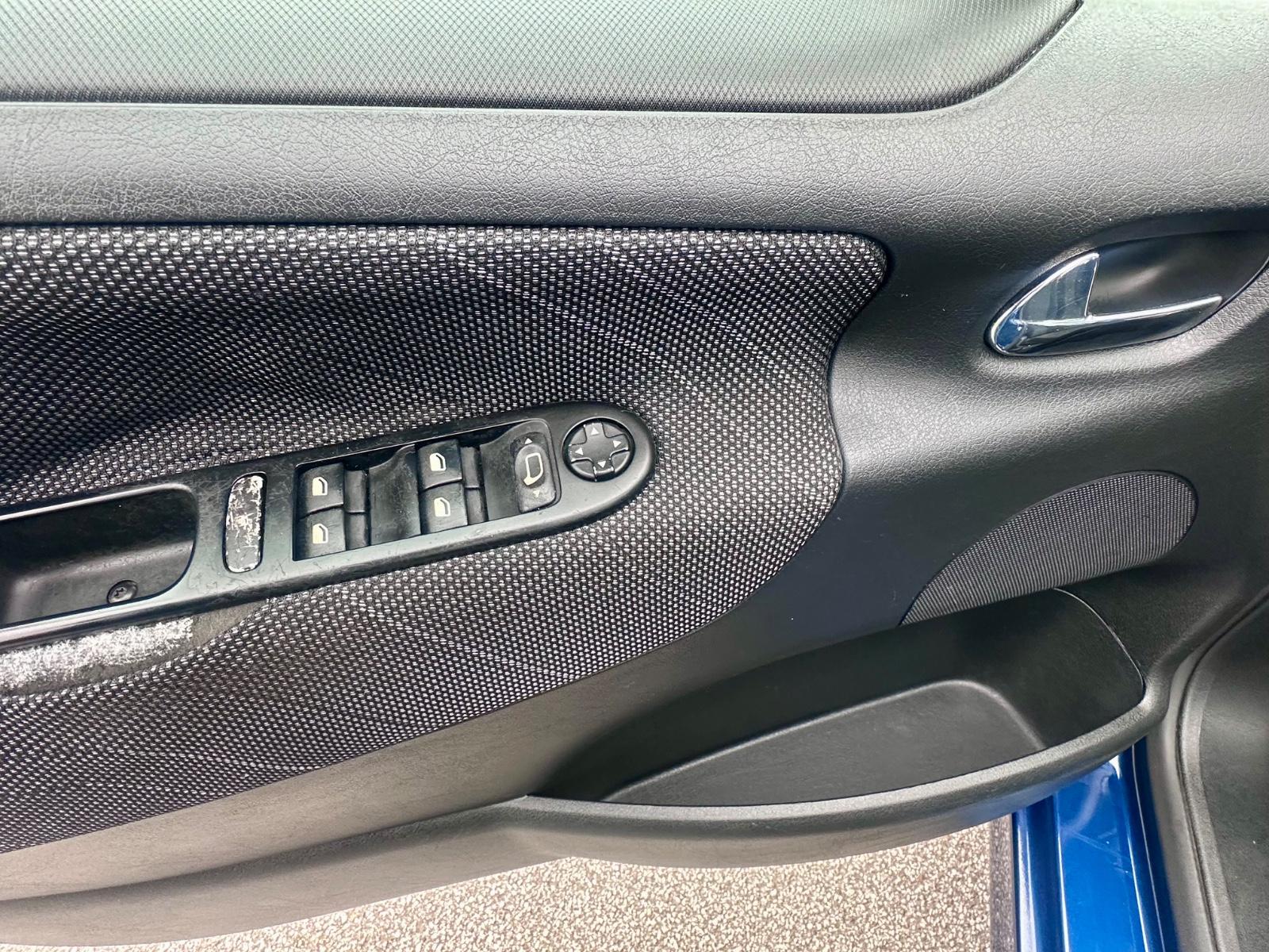Peugeot 207 2008 — photo 22