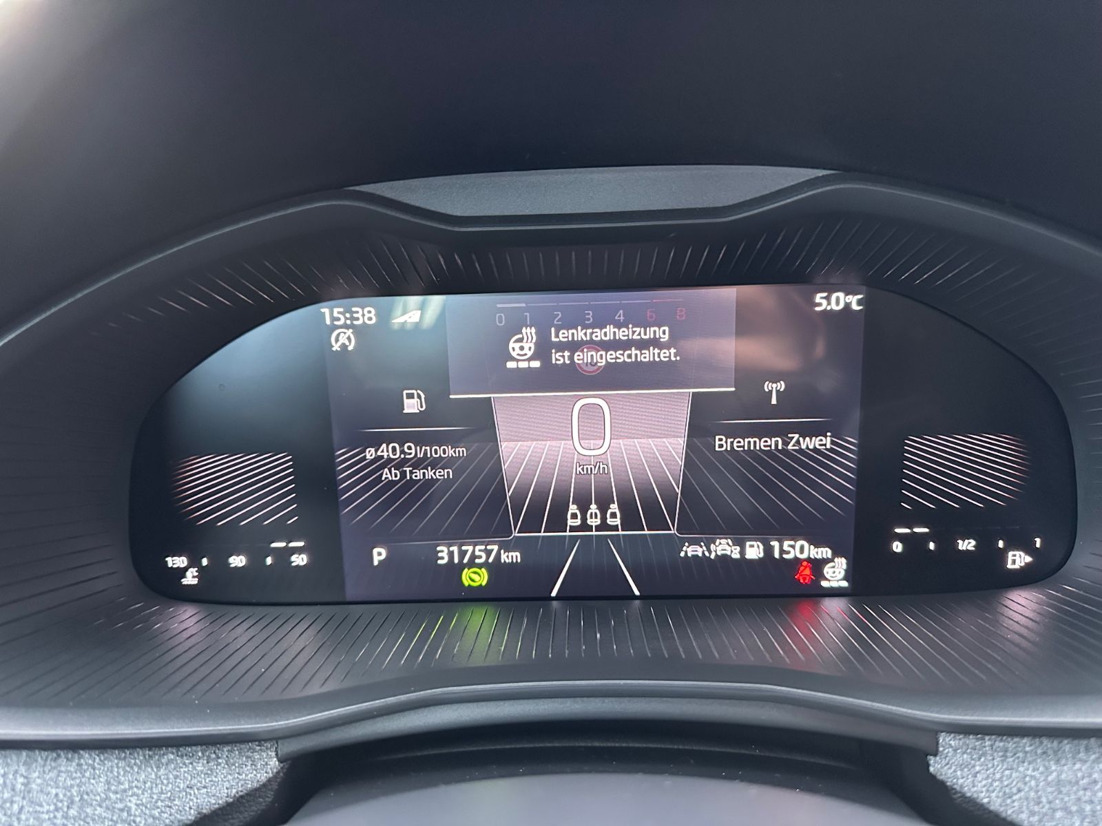 Fahrzeugabbildung SKODA Kamiq Selection 1.0 TSI DSG LED/PDC/APP/GRA