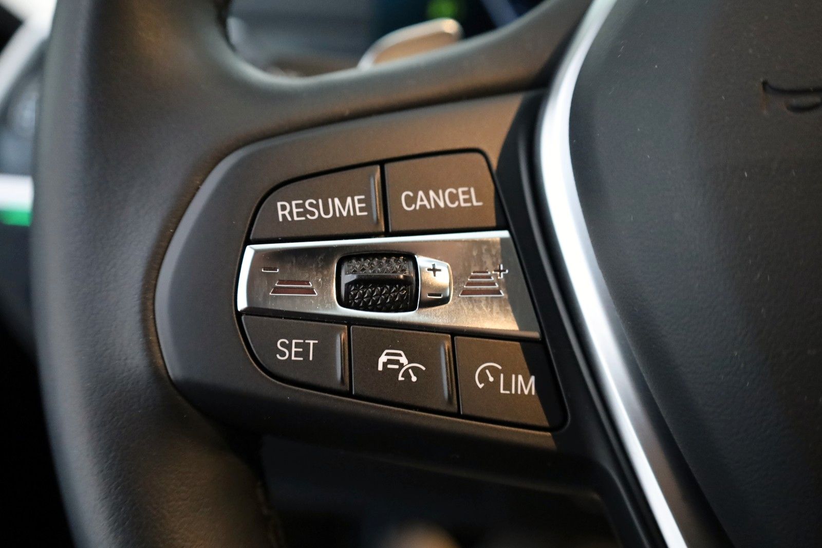 Fahrzeugabbildung BMW Lim 320i xDrive ,Head-Up, Navi,LED,SH,Teilleder