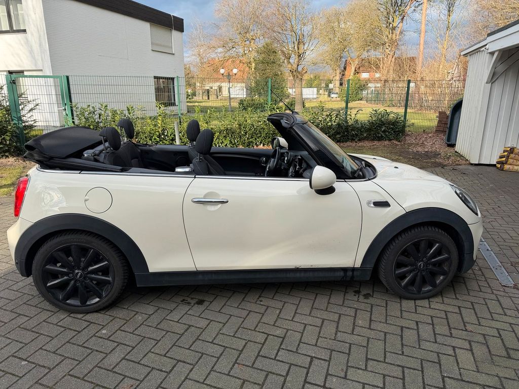 Image of MINI Cooper Cabrio
