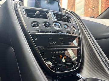 2023 Aston Martin DBS 缩略图 13
