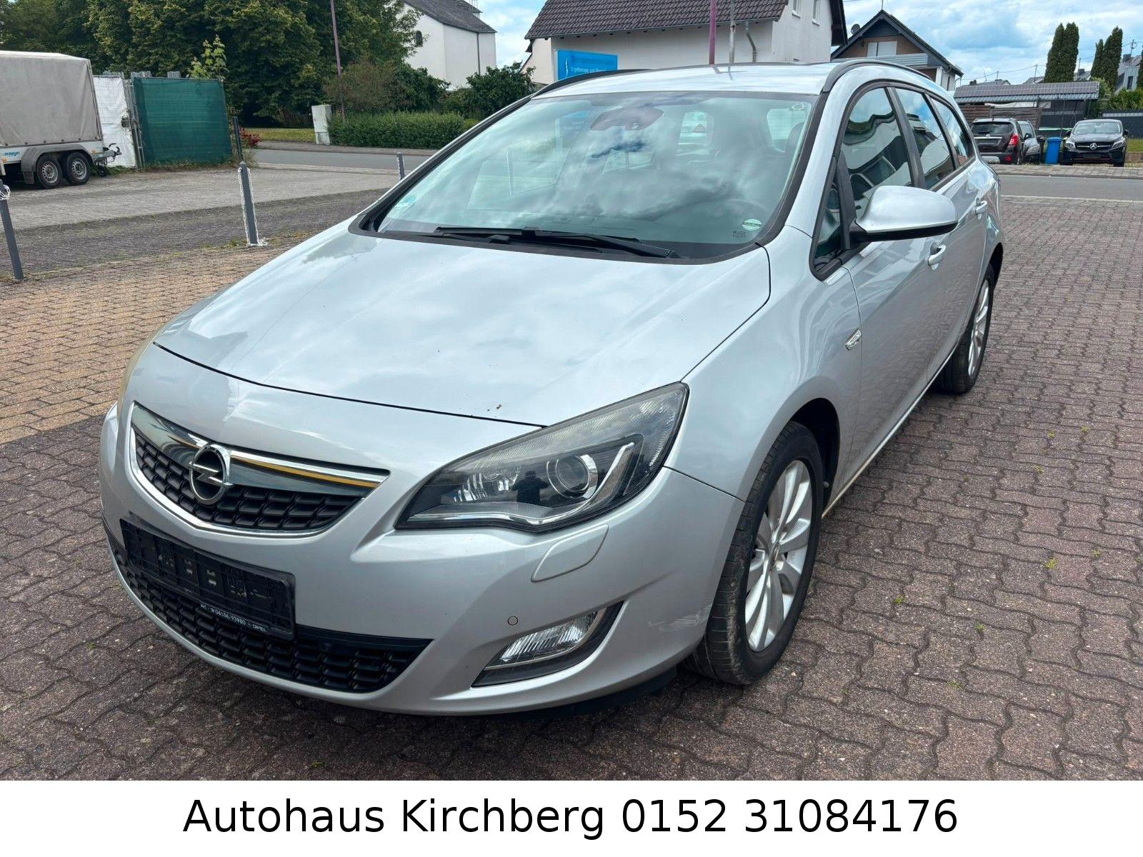 Opel Astra J Sports Tourer BI-Xenon+Leder+Navi+Euro5