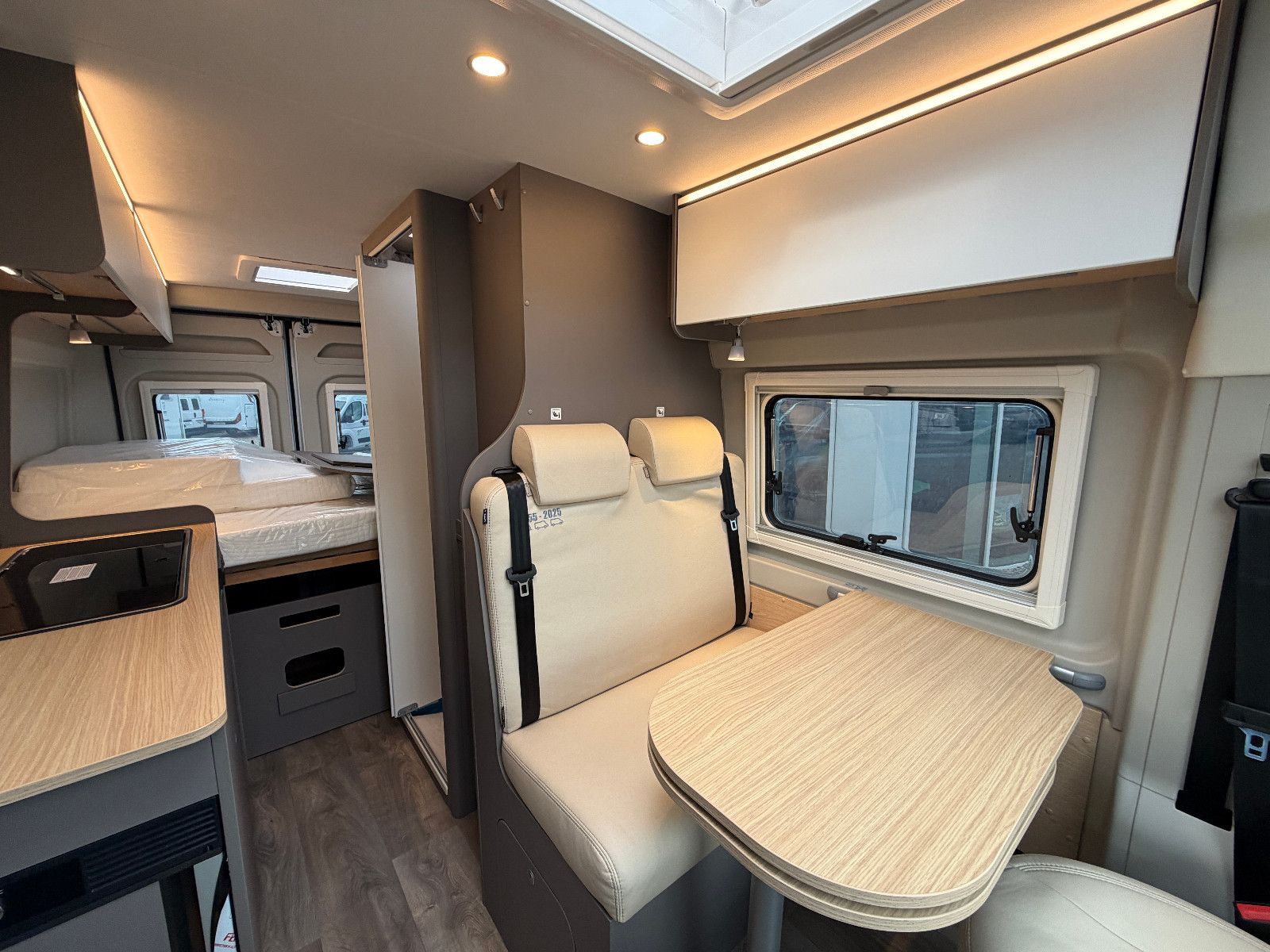 Fahrzeugabbildung LMC Innovan 603 - 70Jahre Sondermodell
