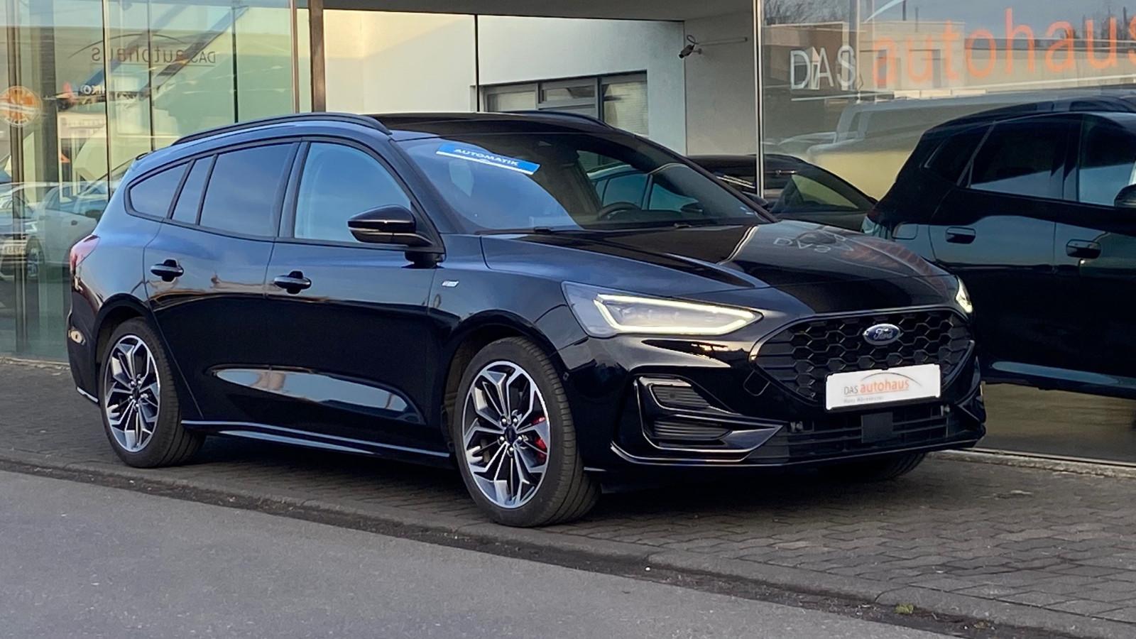 Ford Focus Turnier ST-Line X Styling-Paket Matrix-LED