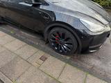 Tesla Model Y Performance Dual Motor AWD EZ09/22 74TKM - Tesla Model Y in Duisburg