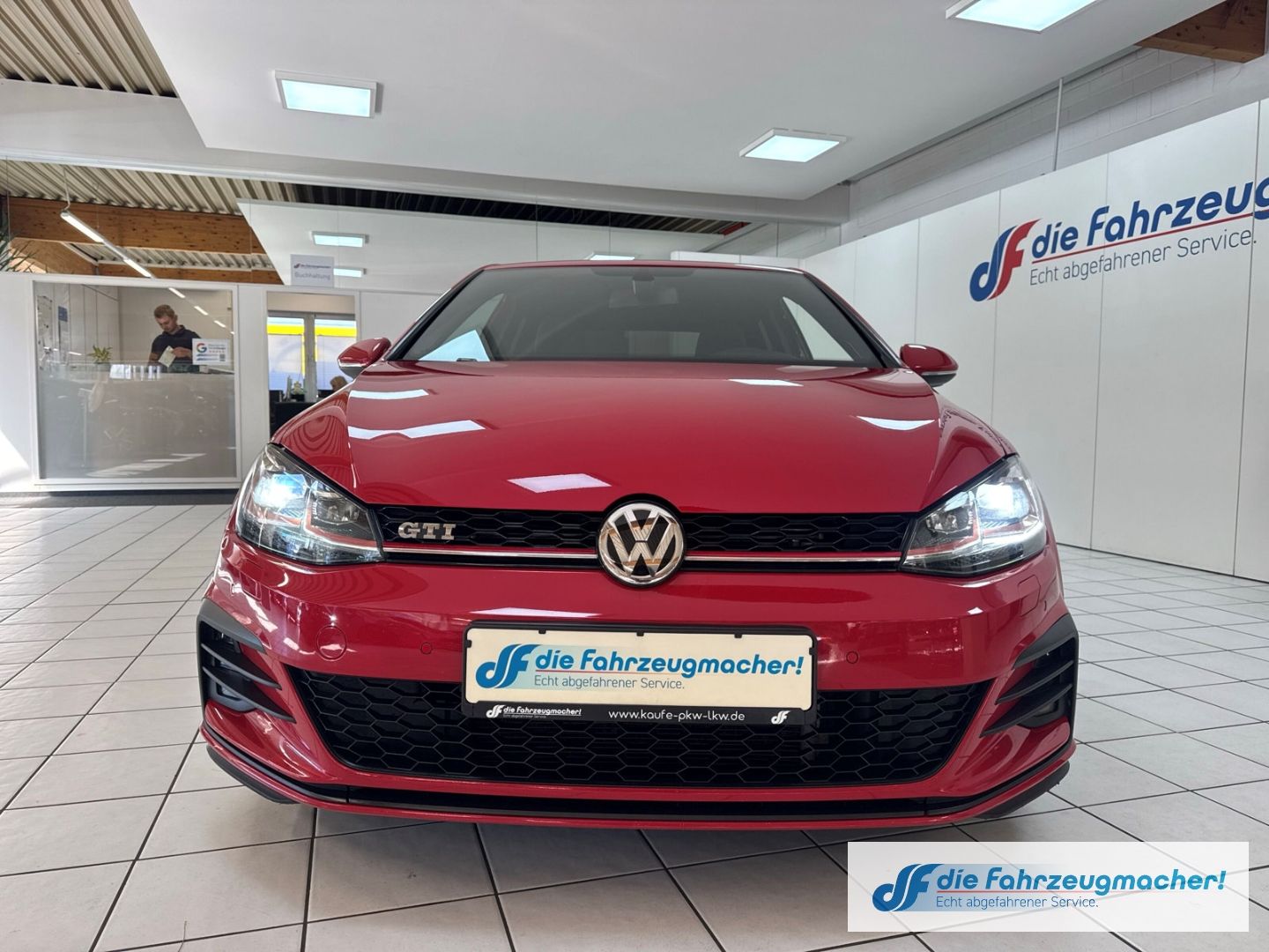 Fahrzeugabbildung Volkswagen Golf VII GTI BMT Start-Stopp Soundsystem Dynaudi