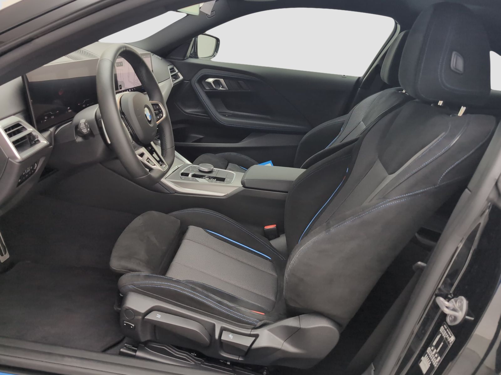 BMW 218 - Bild 8