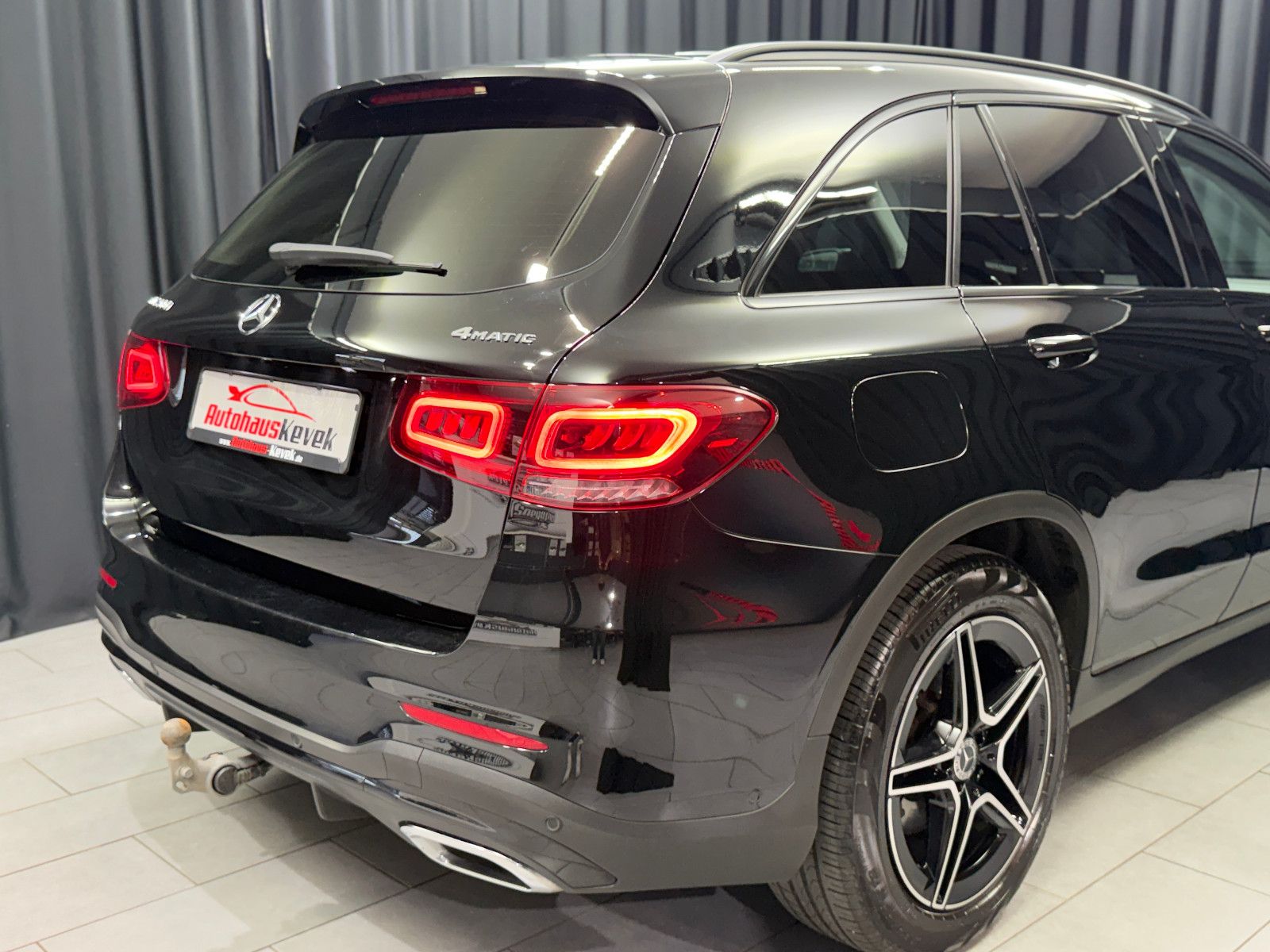 Fahrzeugabbildung Mercedes-Benz GLC 200 4Matic|AUTOMATIK|AMG-LINE|DIGI-TACHO|AHK
