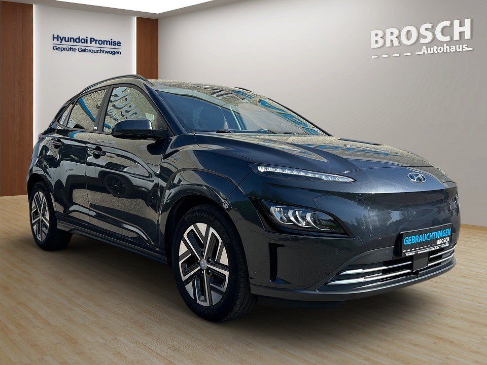 Fahrzeugabbildung Hyundai KONA ELEKTRO 64kWh PLUS-P KRELL+NAV+LED+CARPLAY+