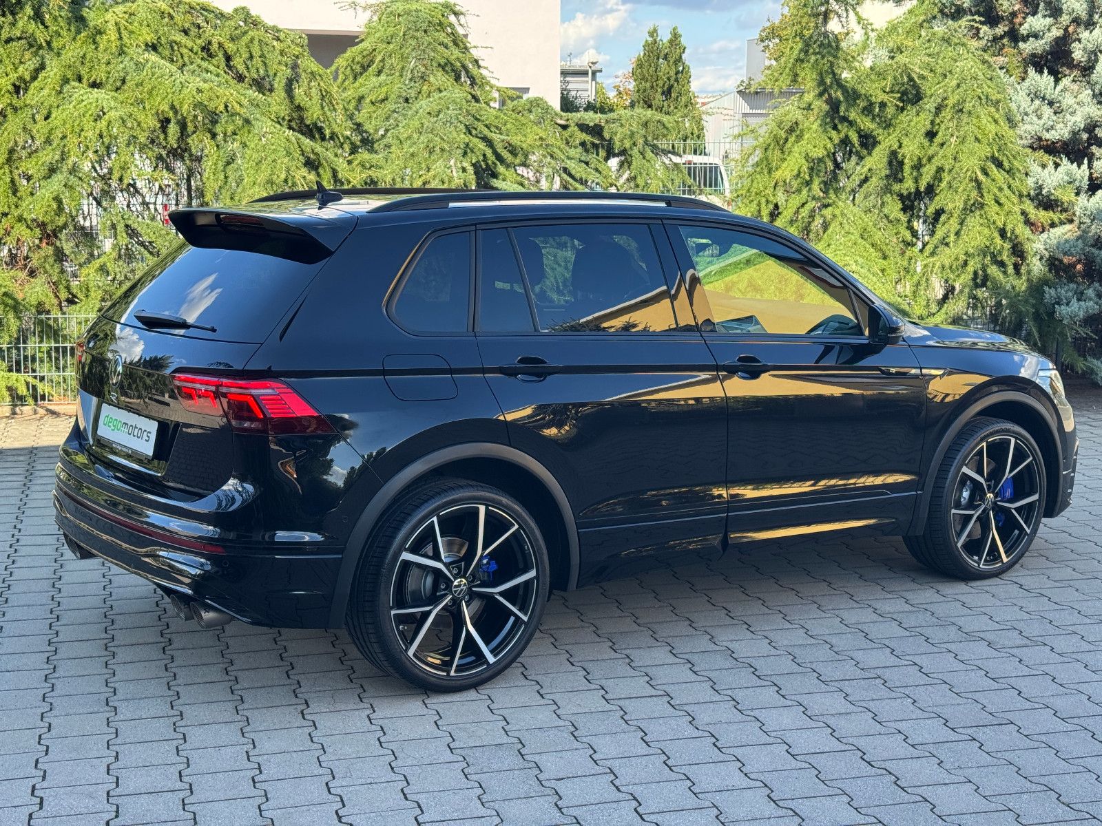Volkswagen Tiguan R 4Motion*AKRAPOVIC*R-PERFORMANCE* foto 5