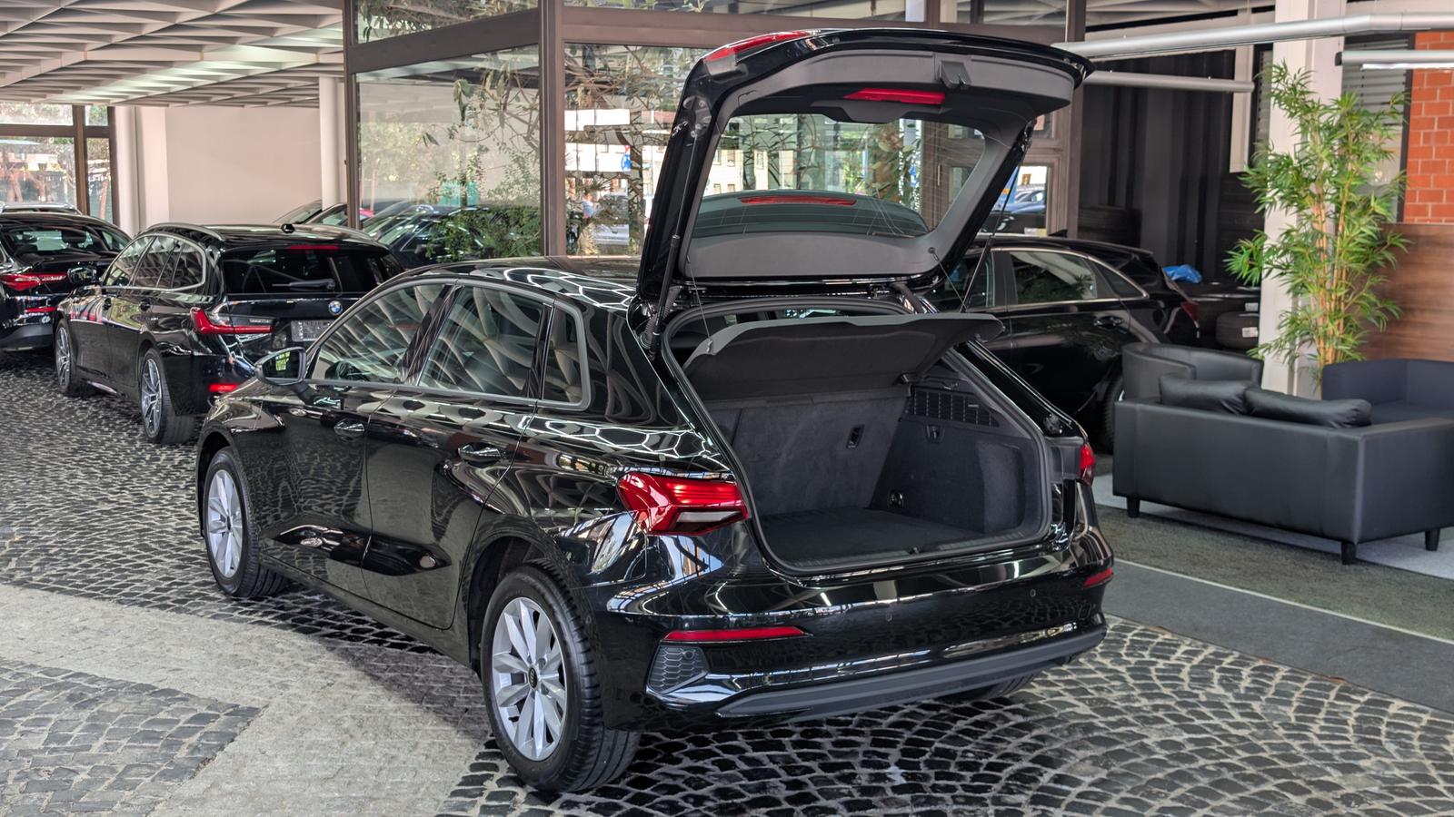 Audi A3 Sportback 30 TFSI S-Line StHz ACC AMBI LEDER, миниатюра 14