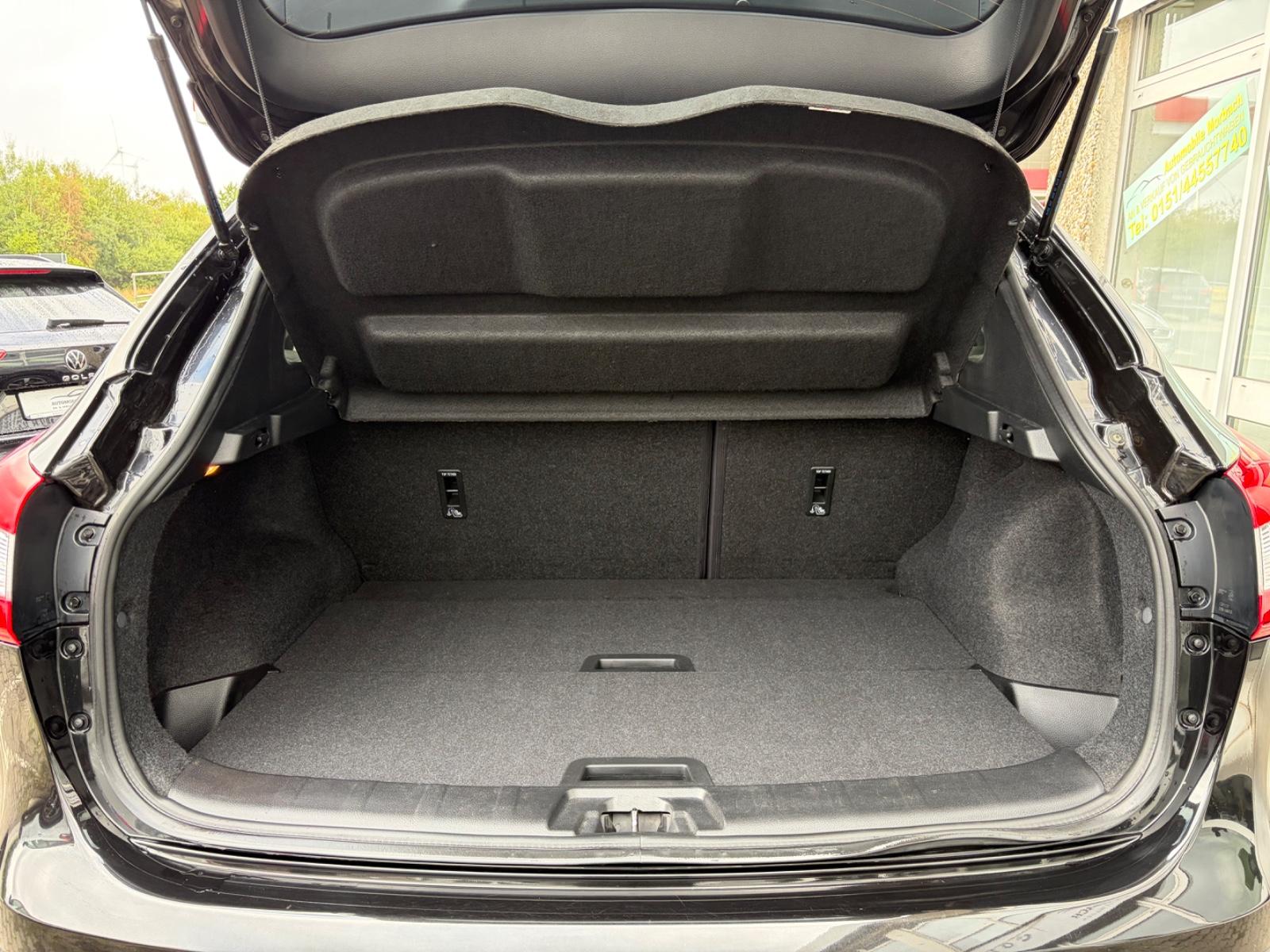 Nissan Qashqai 360° 1.6*PANO*NAVI*LED*360°-CAM*1HAND*LM