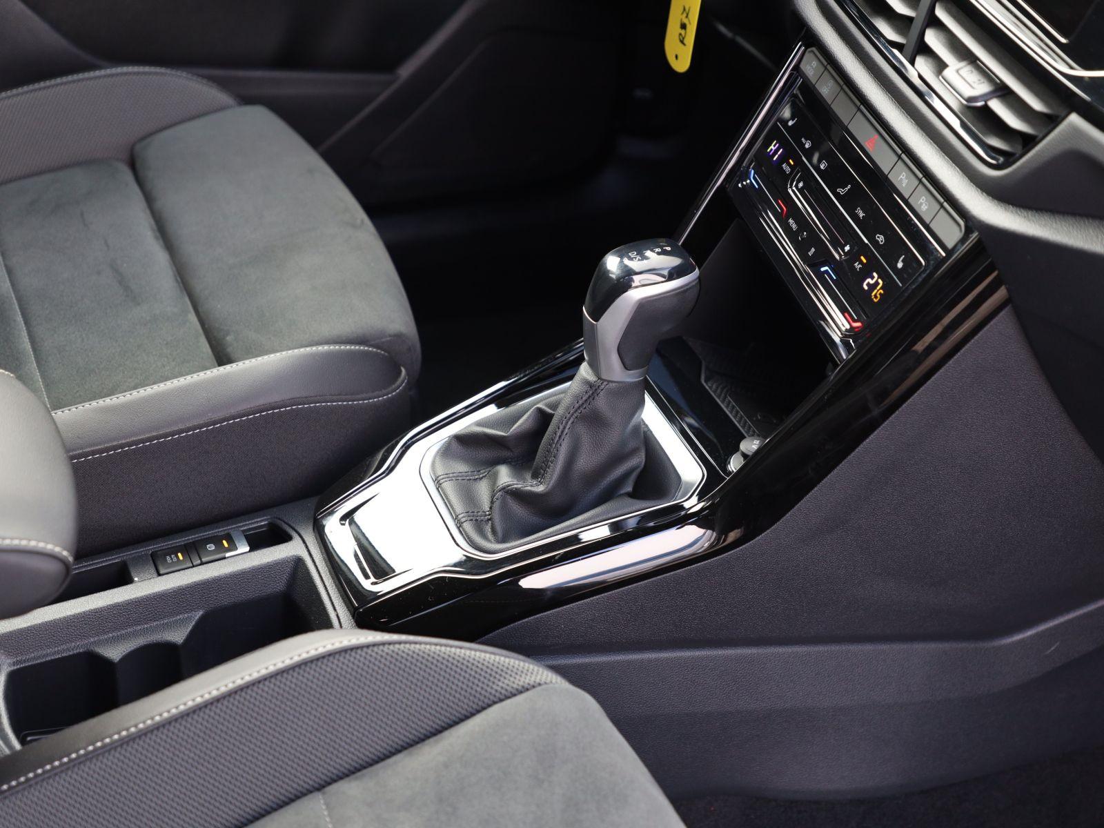 Volkswagen T-Roc R-Line 1.5TSI DSG Navi LED Standhzg ACC EP, миниатюра 26