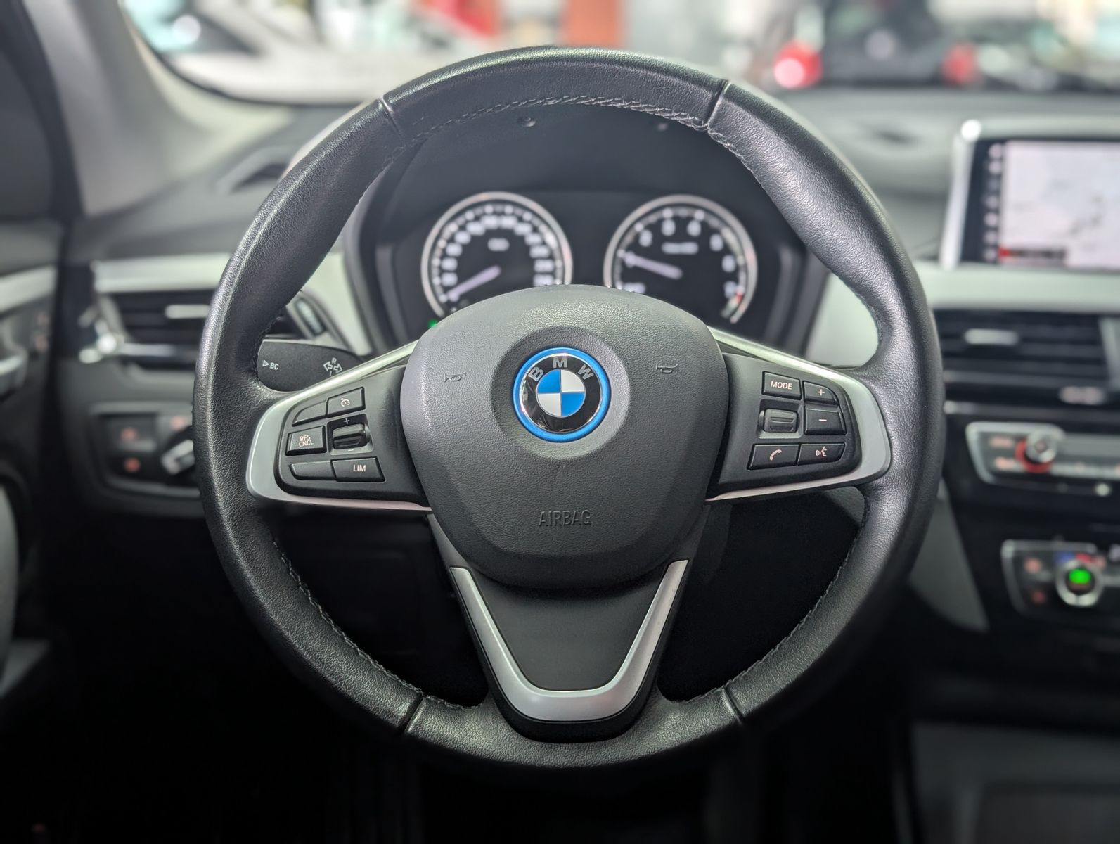 Fahrzeugabbildung BMW X1 xDrive 25e Advantage AHK LED APP VIRT SoH 87%