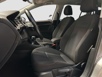 Fotografie 13 des VW Golf VII Variant Sound Automatik Navi Stanhzg.