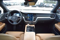 Fahrzeugabbildung Volvo V60 Inscription T8 Plug-In Hybrid AWD*PANO*STHZ